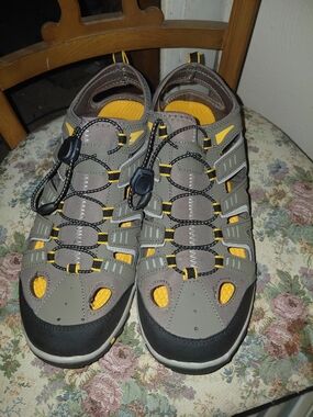 Eddie Bauer Men's Bungee Lace Eastport water shoes